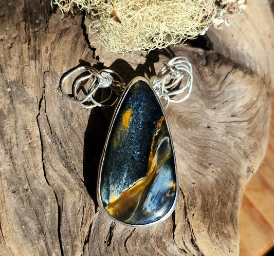 A Jewellers Tale - Stop and Smell the Roses