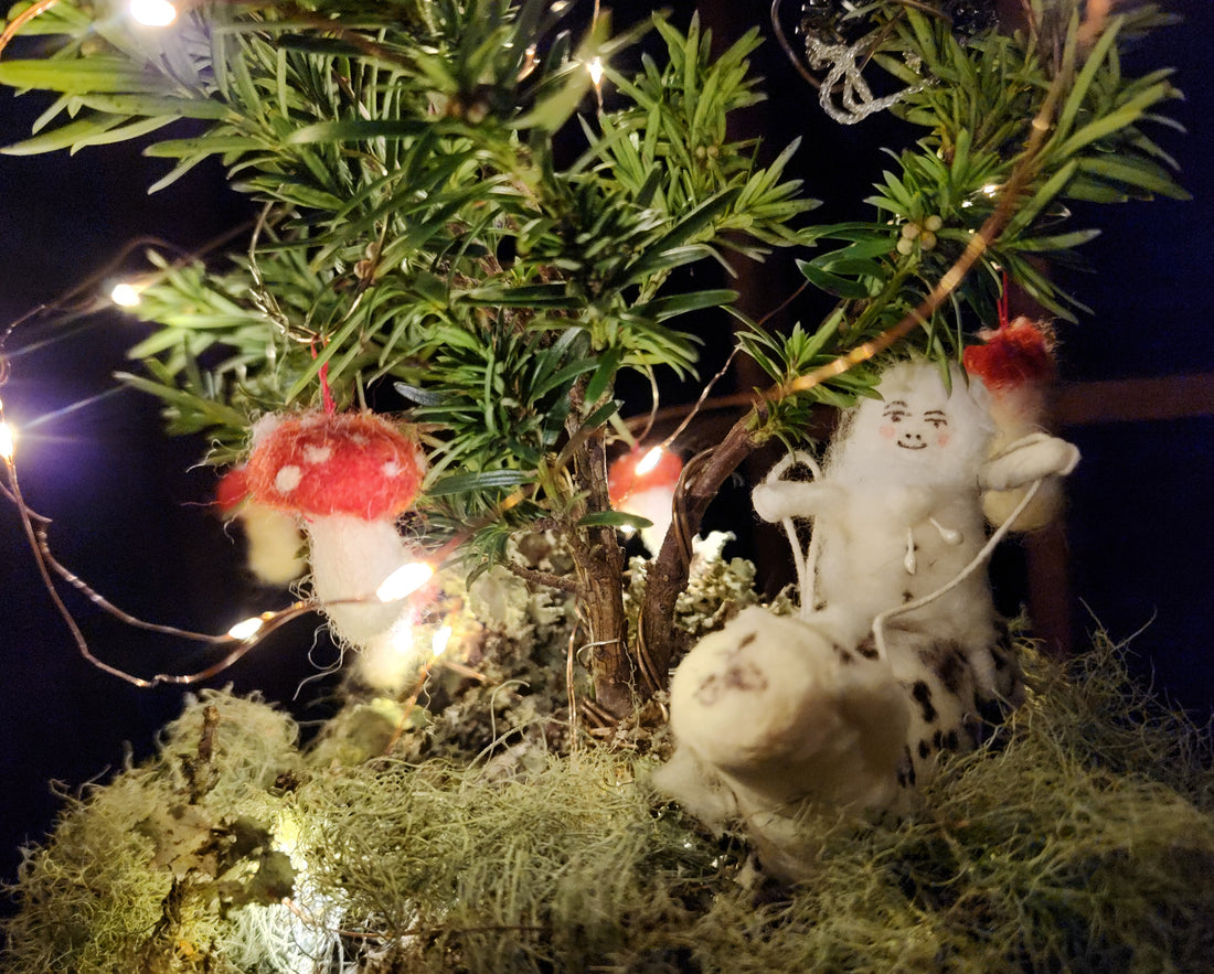 Bonsai in the Yule Season