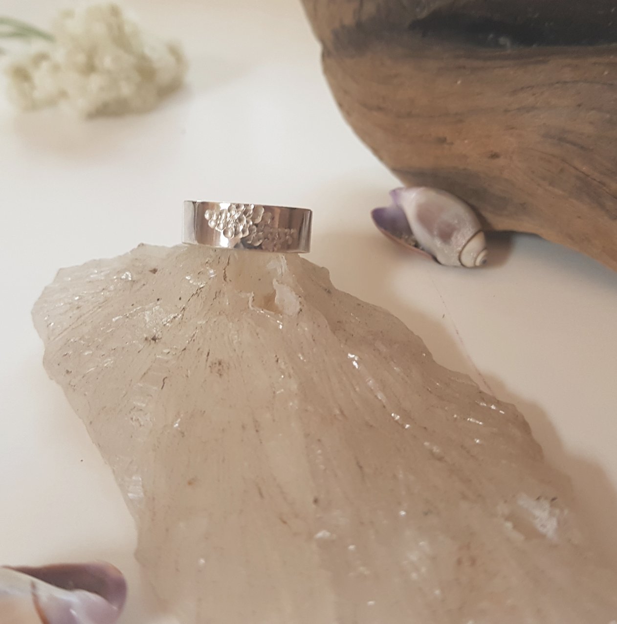 Water Facets Band Ring