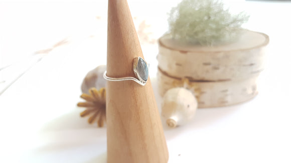 Marquise cut Labradorite Sterling Silver Ring